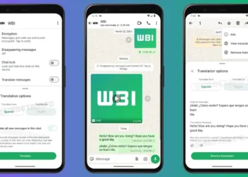 صورة من داخل تطبيق واتساب توضح واجهة ميزة ترجمة الرسائل مع اختيار اللغة على هاتف أندرويد