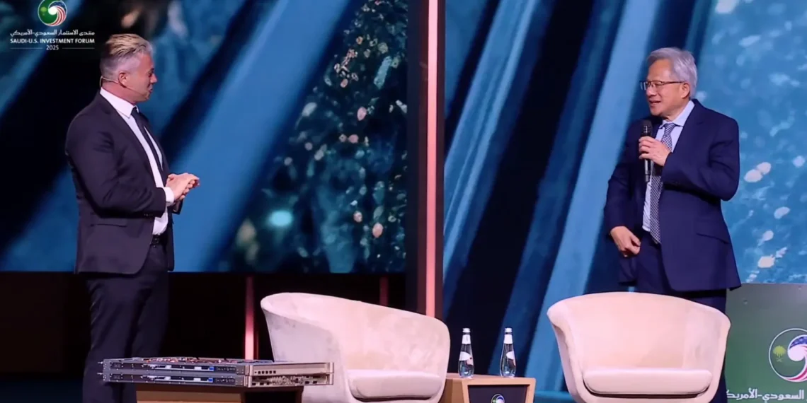 جنسن هوانج يعلن عن صفقة تزويد هيوماين السعودية بـ 18 ألف رقاقة ذكاء اصطناعي من إنفيديا خلال منتدى الاستثمار في الرياض