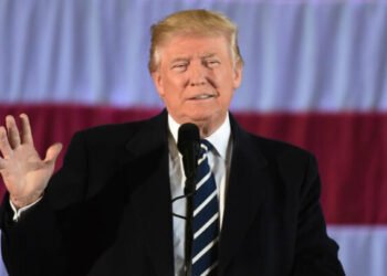 خطة ترامب لقصقصة أجنحة الاستخبارات: هيكلة أم هزّة في العمق؟