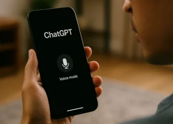 ميزة الصوت في ChatGPT بعد تحديث OpenAI الذي يحاكي نبرة الإنسان ويوفر ترجمة صوتية فورية للمحادثات