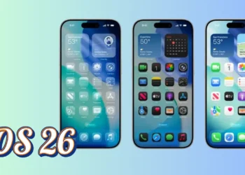 شاشة آيفون تعرض واجهة الإصدار التجريبي السادس من iOS 26 مع تصميم Liquid Glass وخصائص التخصيص الجديدة