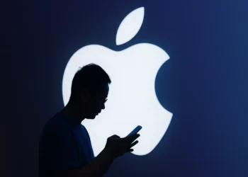 صورة توضح استعداد آبل لإطلاق آيفون