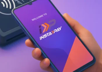 شاشة تطبيق إنستاباى بلون بنفسجى مع شعار التطبيق