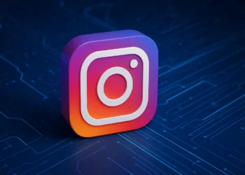 شعار إنستغرام يوضح تجربة ميزة "الصورة داخل الصورة" الجديدة لعرض الريلز أثناء التصفح